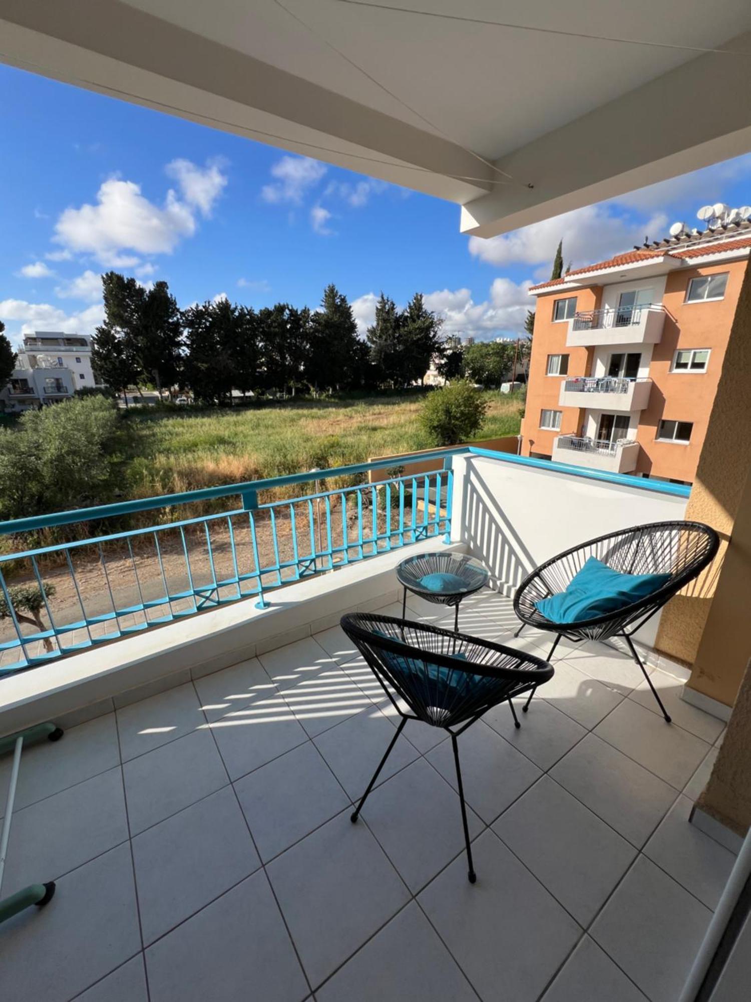 Iris Village Grand Apartment Paphos Exteriér fotografie